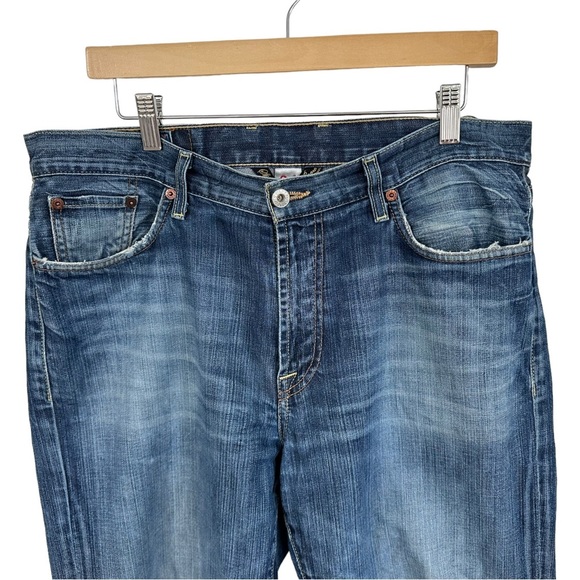 Lucky Brand Men's 181 Relaxed Fit Straight in Ol Chevy Nova Wash Size 34 - Picture 3 of 12